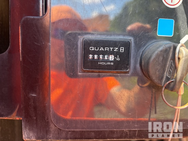 ELEVADOR TELESCóPICO 2019 JLG 4WD 860SJ