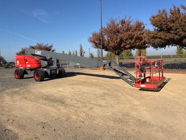 ELEVADOR ARTICULADO 2019 SKYJACK 4WD SJ86T