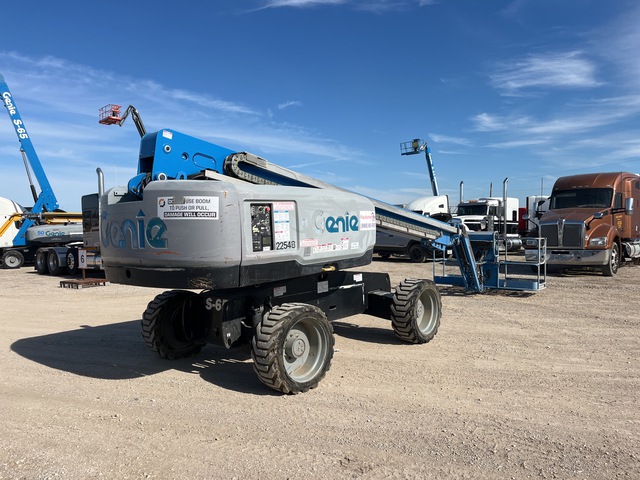 ELEVADOR TELESCóPICO 2016 GENIE 4WD S65