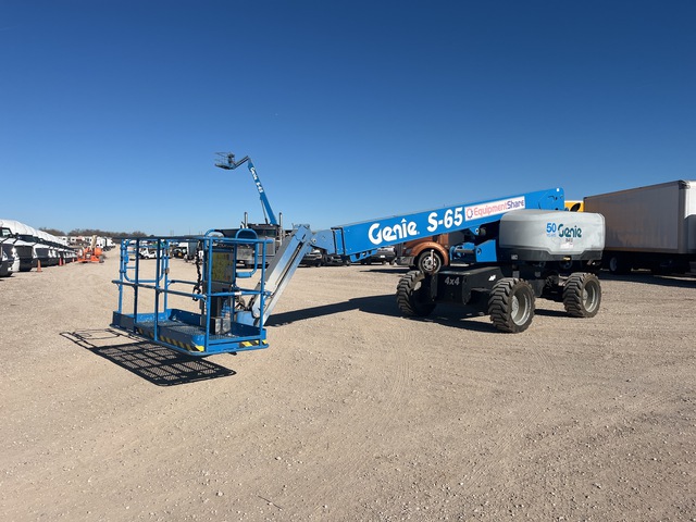 ELEVADOR TELESCóPICO 2016 GENIE 4WD S65