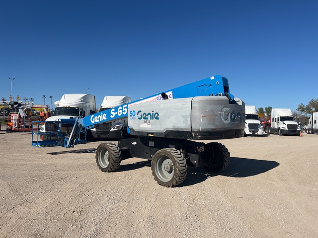 ELEVADOR TELESCóPICO 2016 GENIE 4WD S65