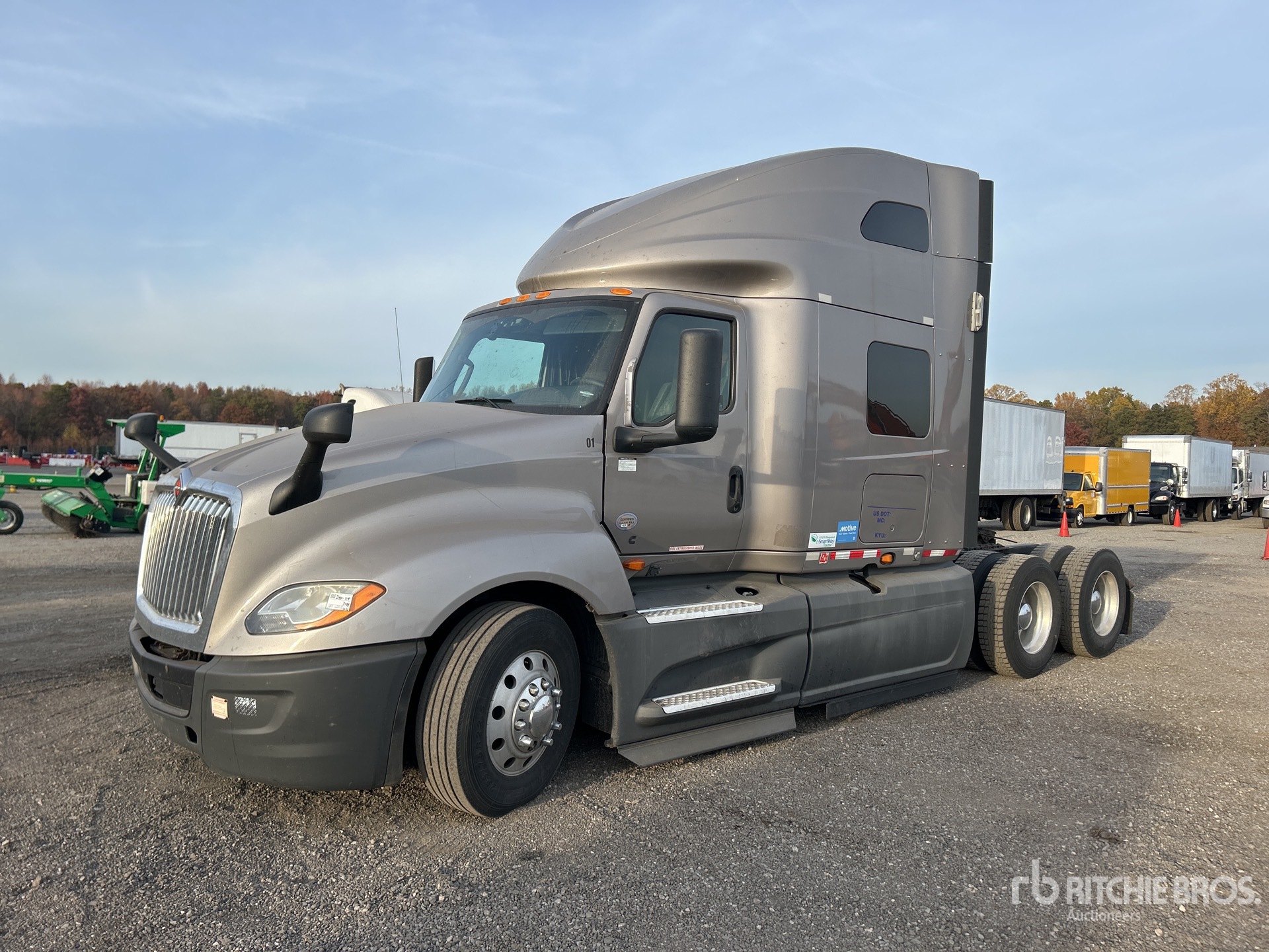 2018 International LT625 6x4 T/A Sleeper Truck Tractor