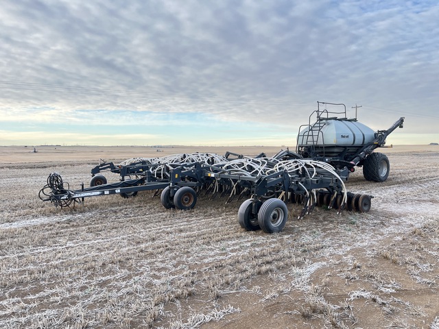 2002 Flexi-Coil 5000 39 ft Air Drill w/ Flexi Coil 3450 Air Cart 2002 Flexi-Coil 5000 39 ft Air Drill w/ Flexi Coil 3450 Air Cart