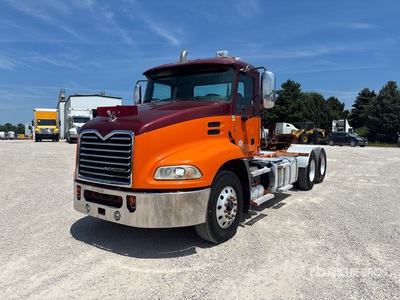 2016 Mack CXU613 6x4 Ciągnik siodłowy T/A z kabiną dzienną