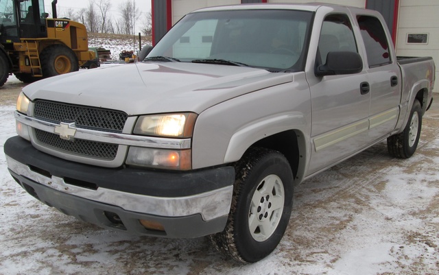 2005 Chevrolet Silverado 1500 Z71 Crew Cab Pickup 2005 Chevrolet Silverado 1500 Z71 Crew Cab Pickup