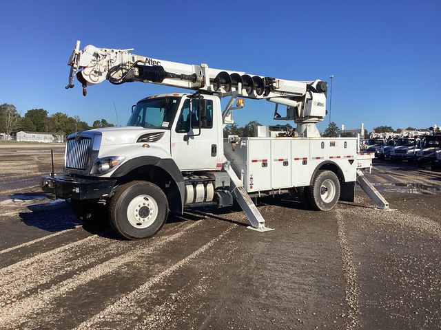 2016 Altec DM47BTR on 2017 International 7300 4x4 Digger Derrick Truck