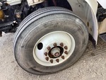 Sous-caisse with Pneu de gauche