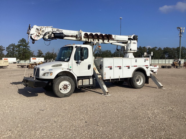 2018 Altec DM47B T B on 2018 Freightliner M2 106 4x2 Digger Derrick Truck