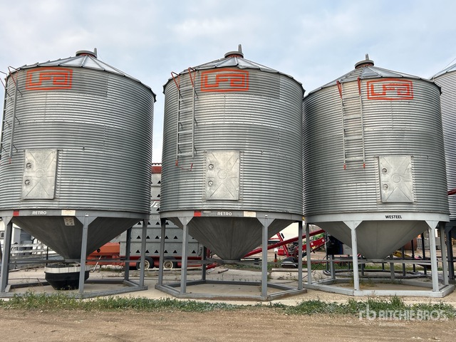 Shell Ring Hopper UFA +/- 2000 bu 5 Ring Hopper Contenedor de grano | Ritchie Bros ...