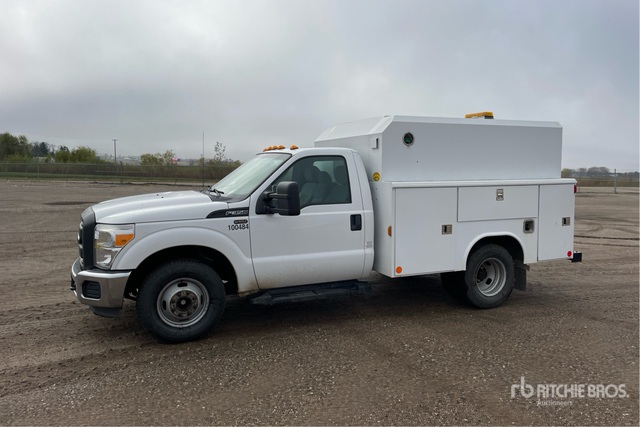 2015 Ford F 350 Enclosed Work Truck