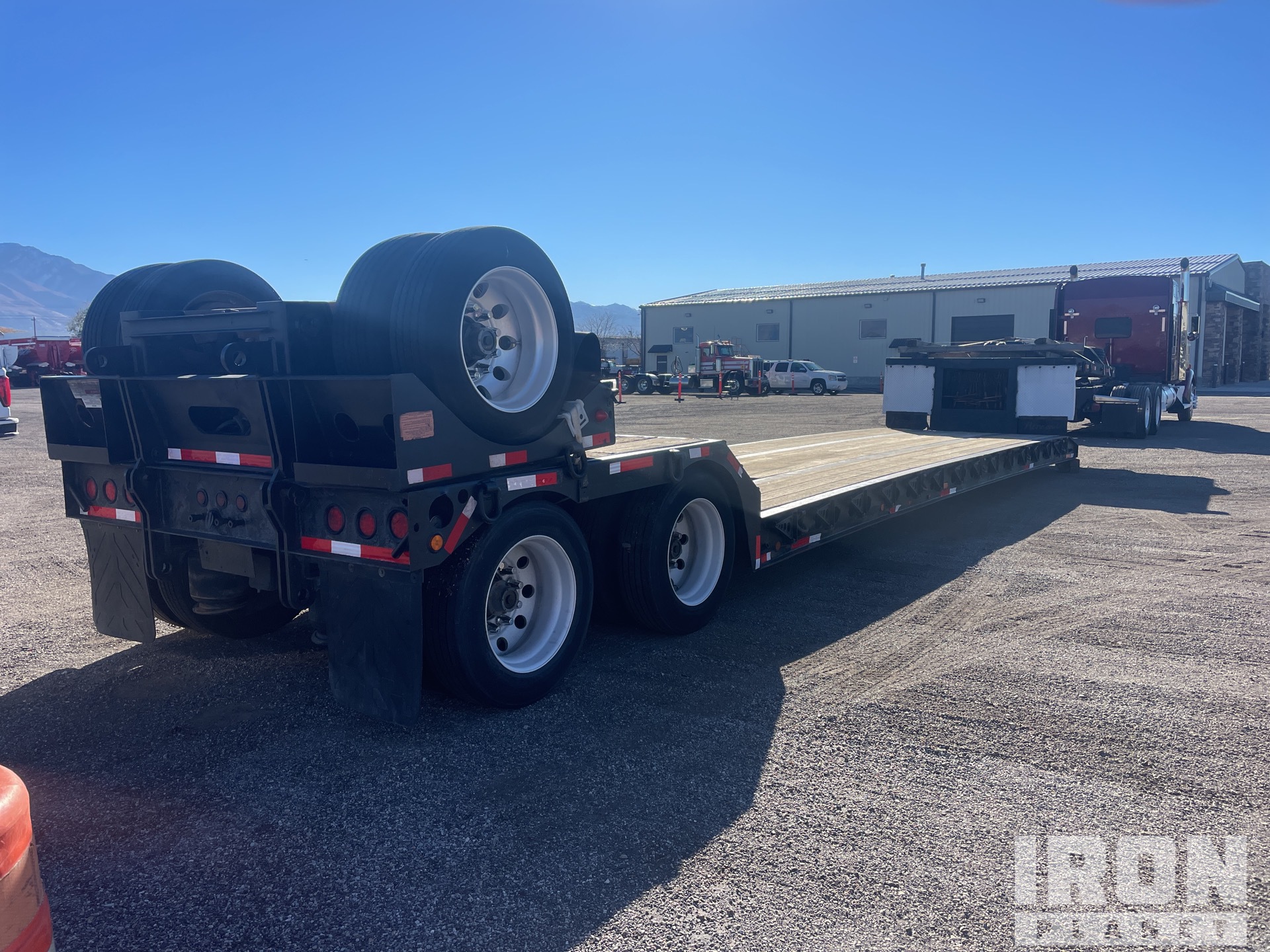 2008 Fontaine T/A Removable Gooseneck Lowboy Trailer in