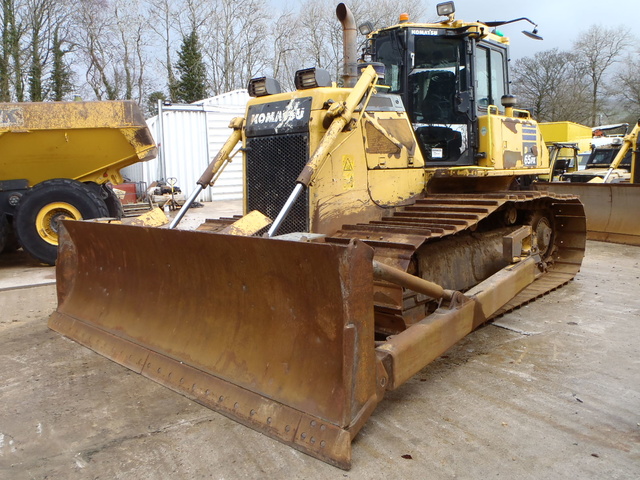 2015 Komatsu D65PX-17 Crawler Dozer 2015 Komatsu D65PX-17 Crawler Dozer