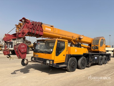 2006 XCMG QY50K 50 ton 8x4x4 Hydraulic Truck Crane