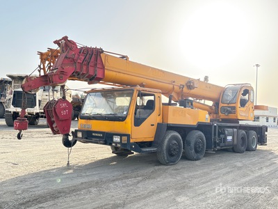 2006 XCMG QY50K 50 ton 8x4x4 Hydraulic Truck Crane