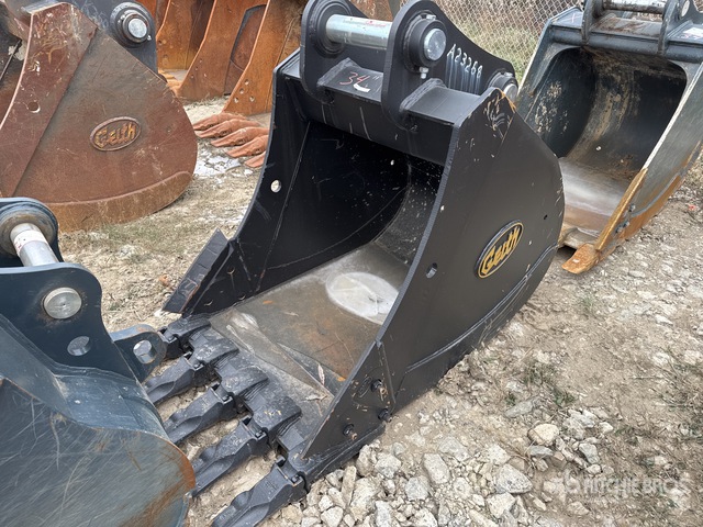 2023 Geith HX235 36 in Digging Excavator Bucket | Ritchie Bros. Auctioneers