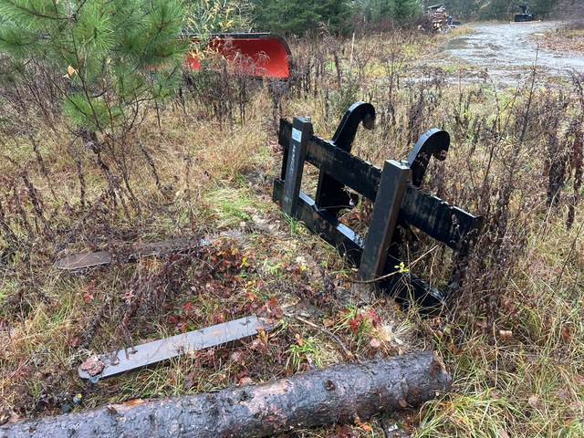 4 ft 6 in Backhoe Forks - Fits Cat