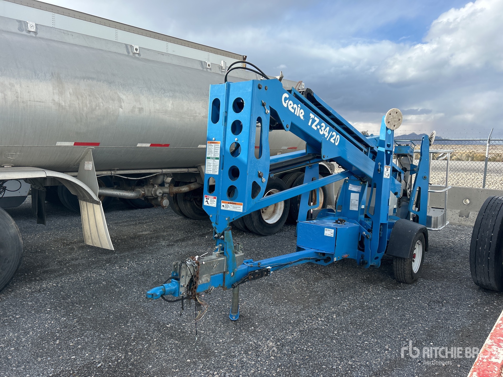 2016 Genie TZ-34 Towable Lift