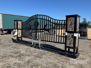 Suihe 20' Farm Iron Driveway Gate - Unused in Albany, Georgia, United ...