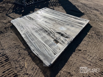Suihe 14' Bi-Parting Iron Driveway Gate - Unused