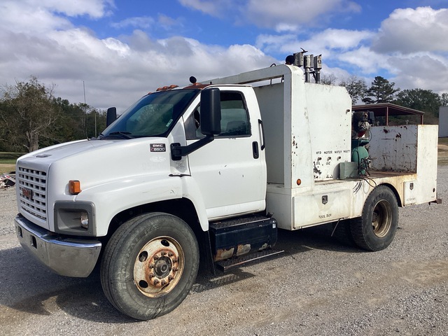 2005 GMC C6500 4x2 Lube Truck