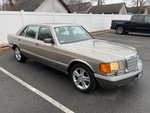 Picture, Right Front Corner