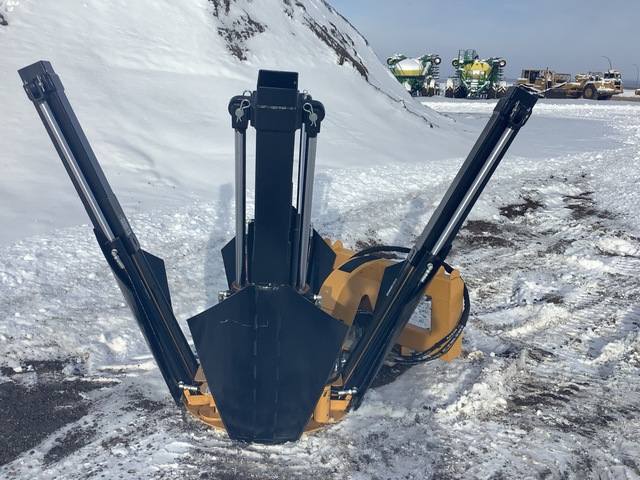 38 in tree spade c/w remote (Unused)