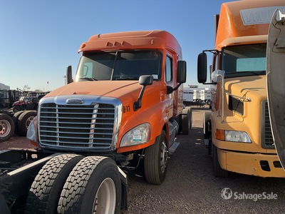 2013 Freightliner Cascadia 125 6x4 T/A Sleeper Truck Tractor (Inoperable)