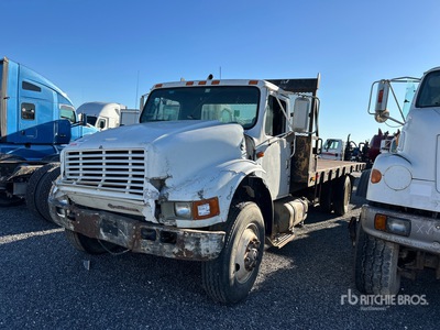 1991 International 4900 4x2 Rollback Truck (Inoperable)