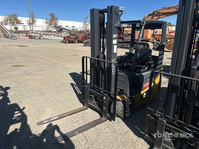 Cat 3550 lb Cushion Tire Forklift