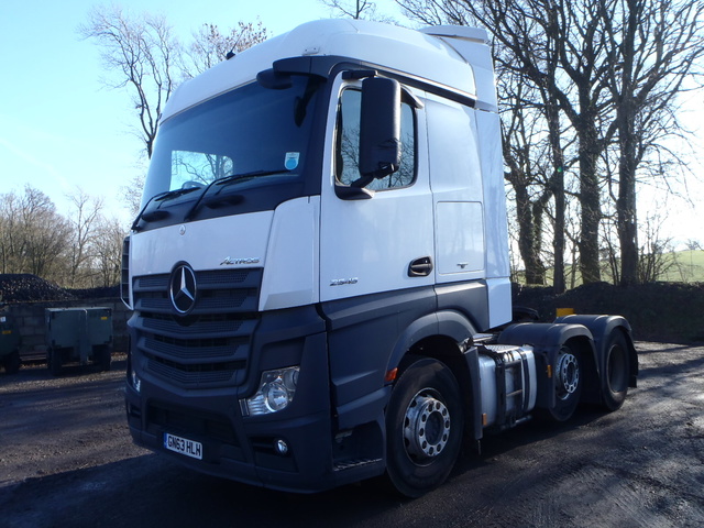 2013 Mercedes-Benz Actros 2545LS 6x2 Tractor Unit