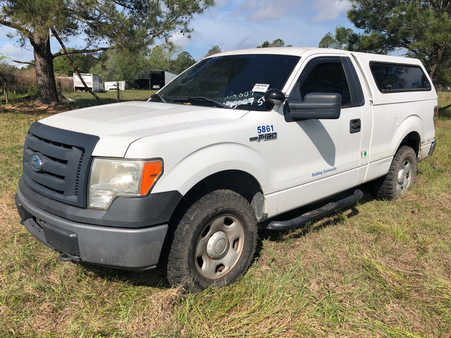 2009 Ford F-150 XL 4x4 Pickup 2009 Ford F-150 XL 4x4 Pickup