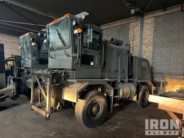 1992 Oshkosh HB-2518-MP3 Snow Blower (Inoperable) in Duluth