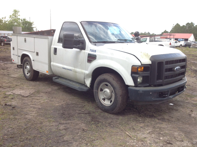 2009 Ford F-250 XL Super Duty Utility Truck 2009 Ford F-250 XL Super Duty Utility Truck
