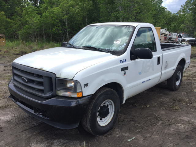 2002 Ford F-250 XL Super Duty Pickup 2002 Ford F-250 XL Super Duty Pickup