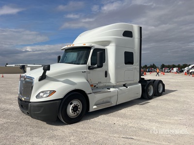 2019 International LT625 6x4 Ciągnik siodłowy T/A z kabiną sypialną