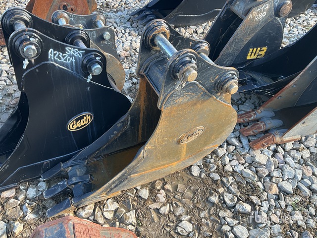 Geith 12 in Digging Excavator Bucket | Ritchie Bros. Auctioneers