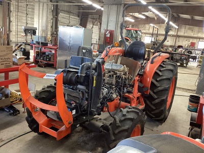 2019 Kubota MX5200 HST 4WD Utility Tractor