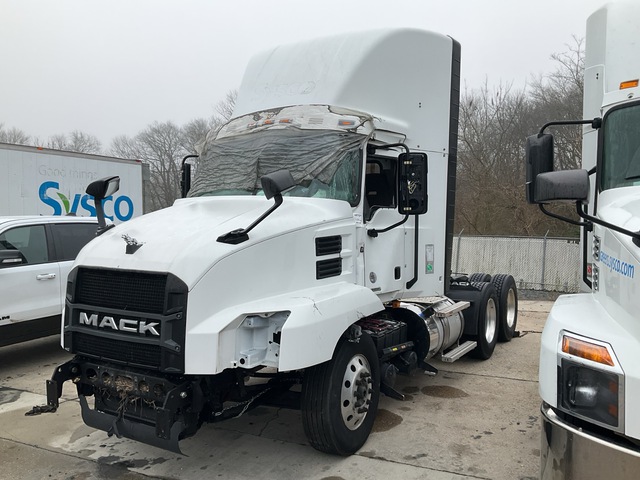 2023 Mack Anthem 6x4 T/A Day Cab Truck Tractor (Inoperable)