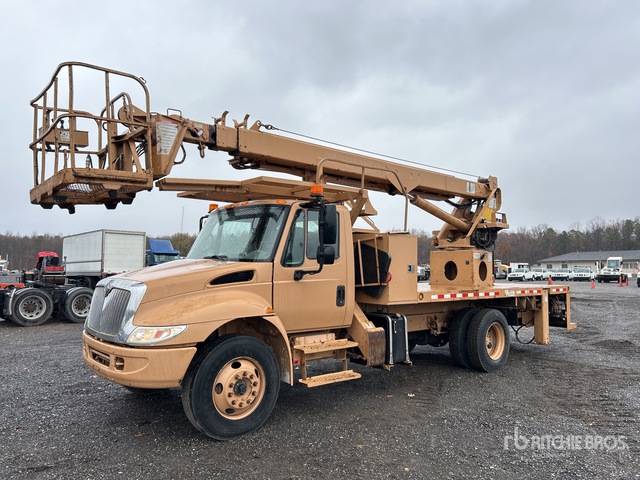 2007 INTERNATIONAL 4300 BUCKET TRUCK visual data 7