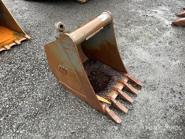 Tag 23 in Digging Excavator Bucket | Ritchie Bros. Auctioneers