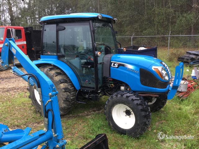 2015 LS XR4046 4WD Farm Tractor in Hammond, Louisiana, United States