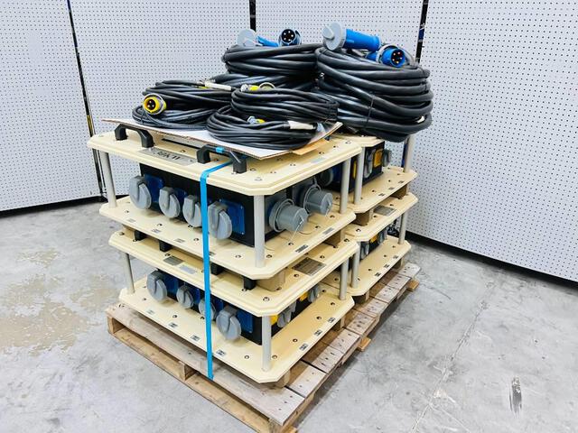 Quantity of (4) LEX DB100 30 kW Power Distribution Spider Box w/ Power Feeder Cords & Adapters (Unused) Quantity of (4) LEX DB100 30 kW Power Distribution Spider Box w/ Power Feeder Cords & Adapters (Unused)
