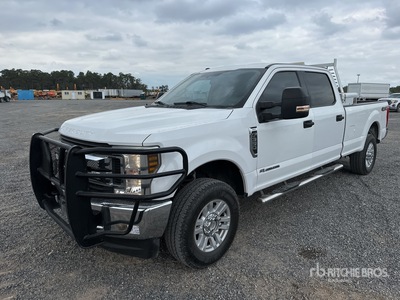 2018 Ford F-350 XLT 4x4 Crew Cab Ute