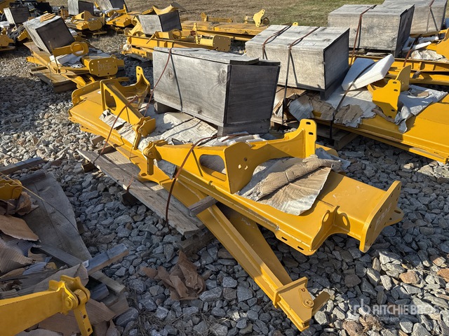 Bell B30E Articulated Dump Truck Tailgate | Ritchie Bros. Auctioneers