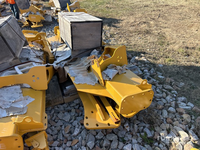 Bell B30E Articulated Dump Truck Tailgate | Ritchie Bros. Auctioneers