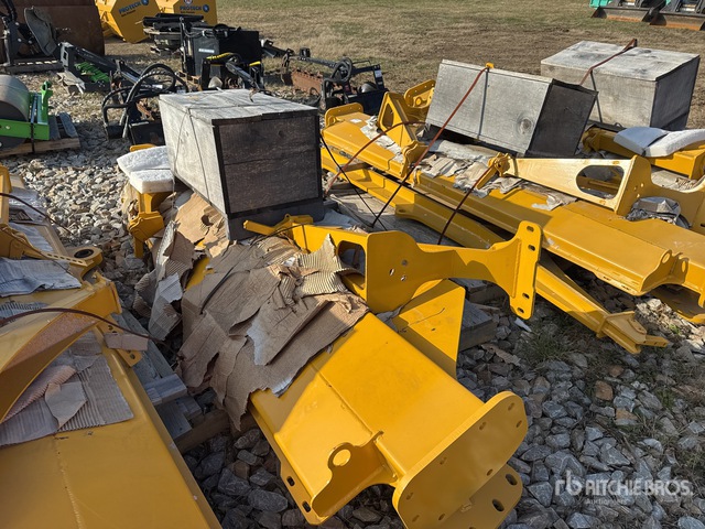 Bell B30E Articulated Dump Truck Tailgate | Ritchie Bros. Auctioneers