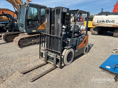 2017 Doosan G25P-5 4600 lb  Forklift