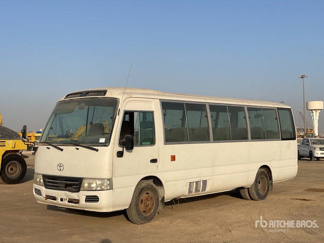 Modelo Coaster 2010 Toyota Coaster 4x2 30-Seat Transit Autobús | Ritchie Bros. Auctioneers