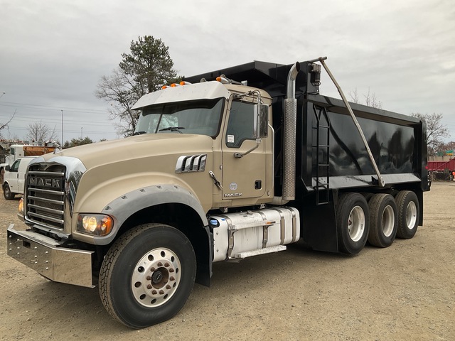 2018 Mack GU713 8x4 Tri/A Dump Truck