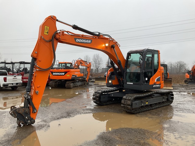 2020 Doosan DX140LCR-5 Tracked Excavator